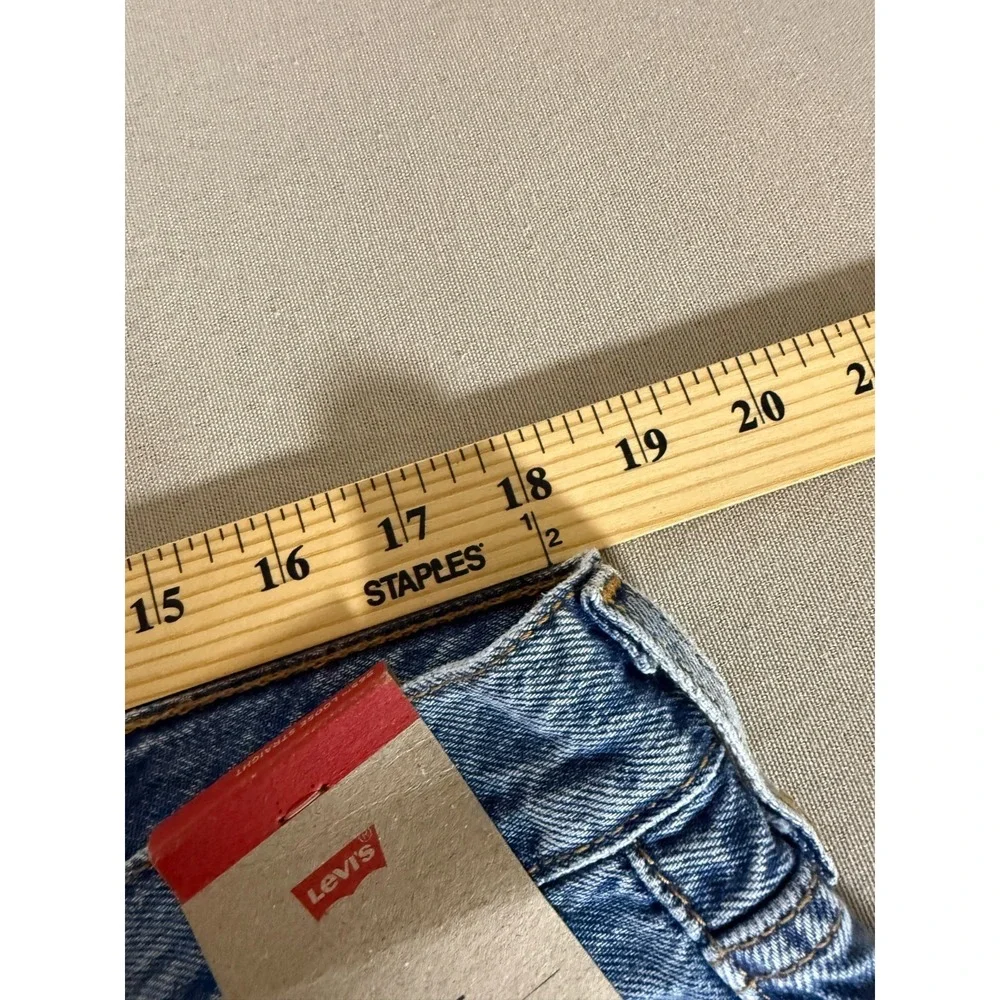 Levis 565 Jeans Adult Size 38/32 Loose Straight Blue Denim Medium Wash Mens